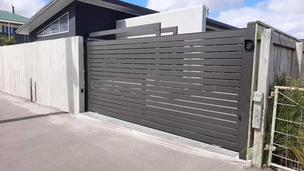Horizontal slat aluminium sliding gate at Waitārere Beach, Horowhenua