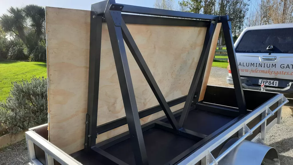 Trailer with an aluminium A-frame for transporting sheet materials